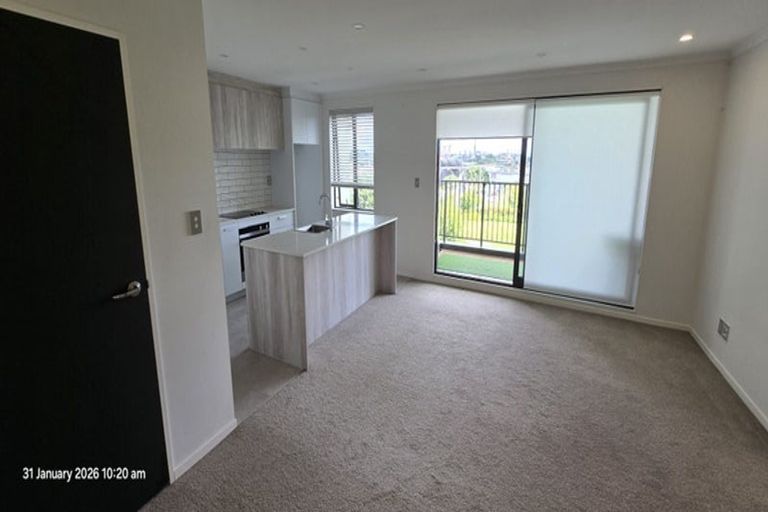 Photo of property in 1/2 Mahalo Avenue, Wiri, Auckland, 2104