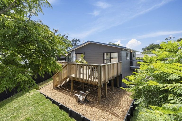 Photo of property in 6 Mona Vale, West Harbour, Auckland, 0618