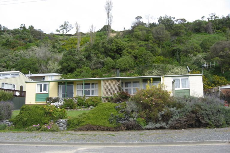 Photo of property in 88-90 Torquay Street, Kaikoura, 7300