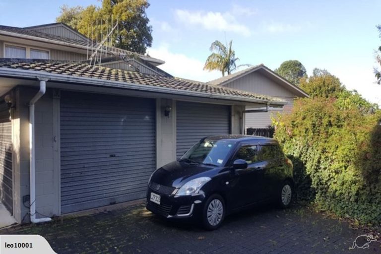 Photo of property in 212 Forrest Hill Road, Forrest Hill, Auckland, 0620