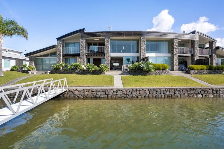 Photo of property in 162a Waterways Parade, Pauanui, Hikuai, 3579