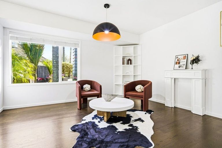 Photo of property in 14 Landing Drive, Albany, Auckland, 0632