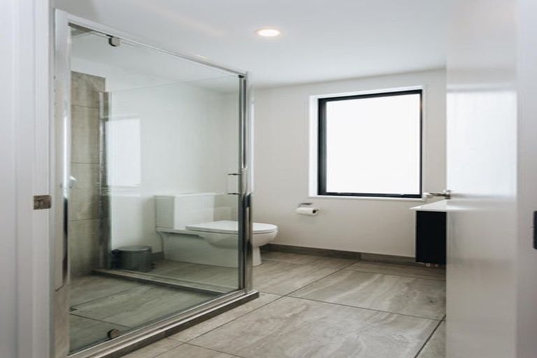 Photo of property in 18 Inglis Street, Seatoun, Wellington, 6022