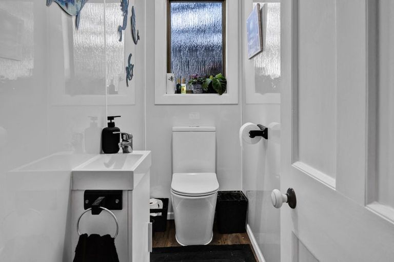 Photo of property in 73 Puriri Street, Hawera, 4610