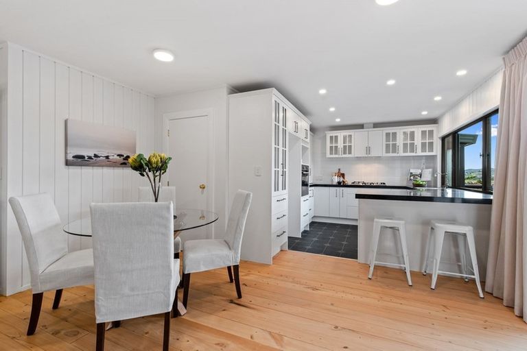 Photo of property in 78 Matija Place, Red Beach, 0932