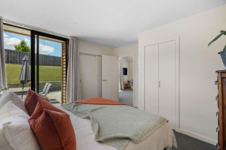 Photo of property in 9 Huxley Place, Lake Hayes, Queenstown, 9304