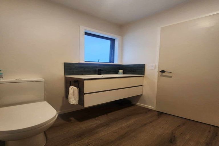 Photo of property in 38 Holiday Road, Stanmore Bay, Whangaparaoa, 0932