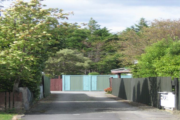 Photo of property in 2/40 Palmer Crescent, Silverstream, Upper Hutt, 5019