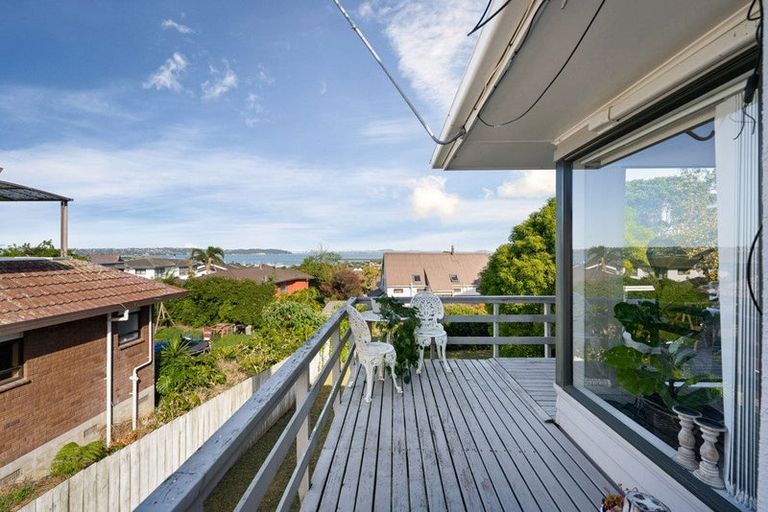 Photo of property in 213 Hobsonville Road, Hobsonville, Auckland, 0618