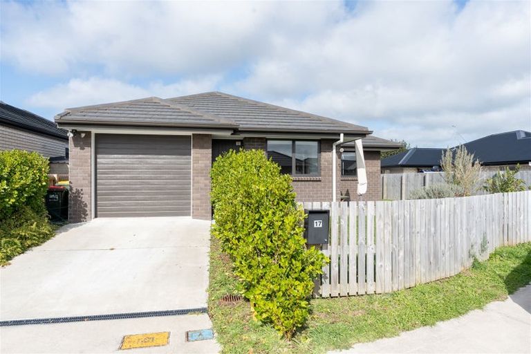 Photo of property in 17 Manawaroa Close, Grandview Heights, Hamilton, 3200