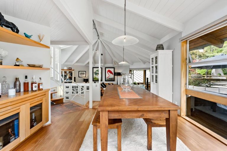 Photo of property in 50 Braemar Road, Castor Bay, Auckland, 0620