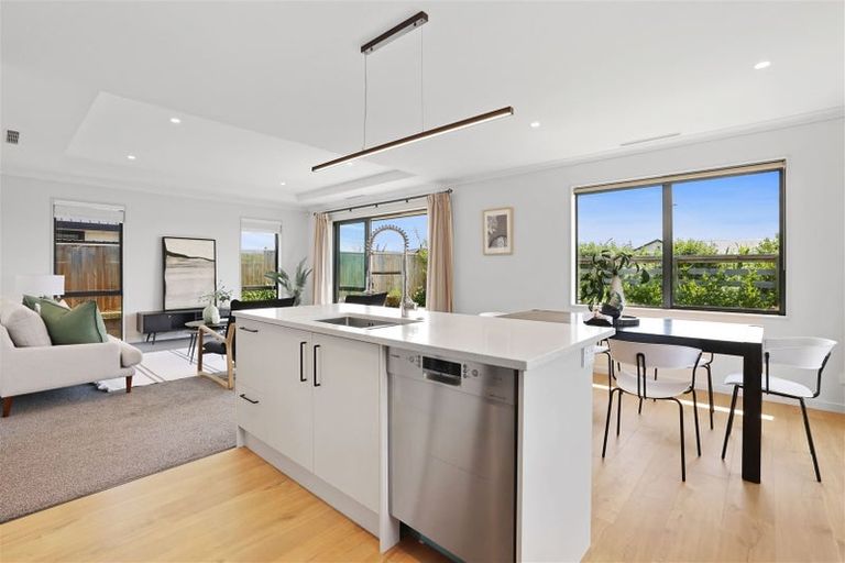 Photo of property in 9 Peregrine Crescent, Rolleston, 7615