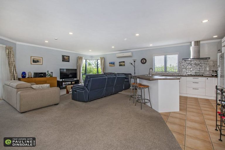 Photo of property in 1 Lochiel Place, Te Kamo, Whangarei, 0112