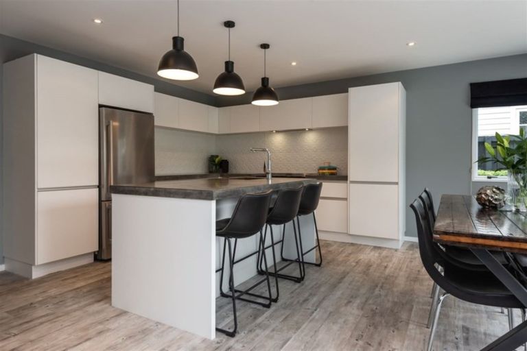 Photo of property in 37 Totara Street, Fendalton, Christchurch, 8041