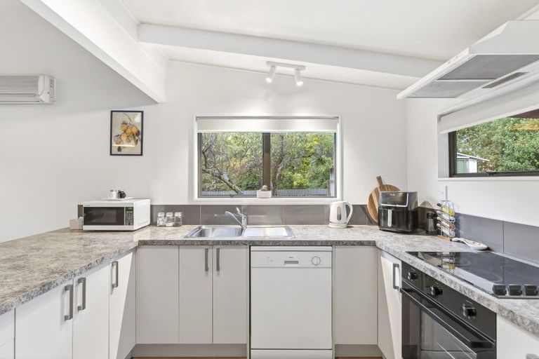 Photo of property in 13a Heuchan Lane, Wanaka, 9305