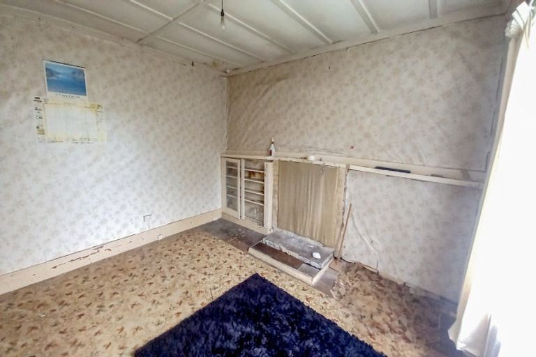 Photo of property in 14 Half Mile Road, Tuatapere, 9620