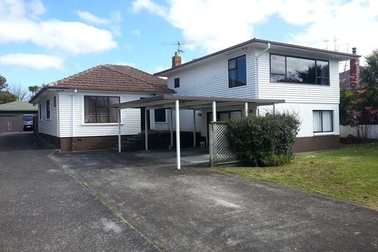 Photo of property in 26 Miro Street, New Lynn, Auckland, 0600