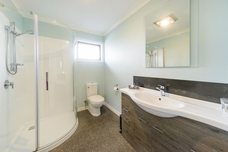 Photo of property in 14 Pegasus Place, Kelvin Grove, Palmerston North, 4414