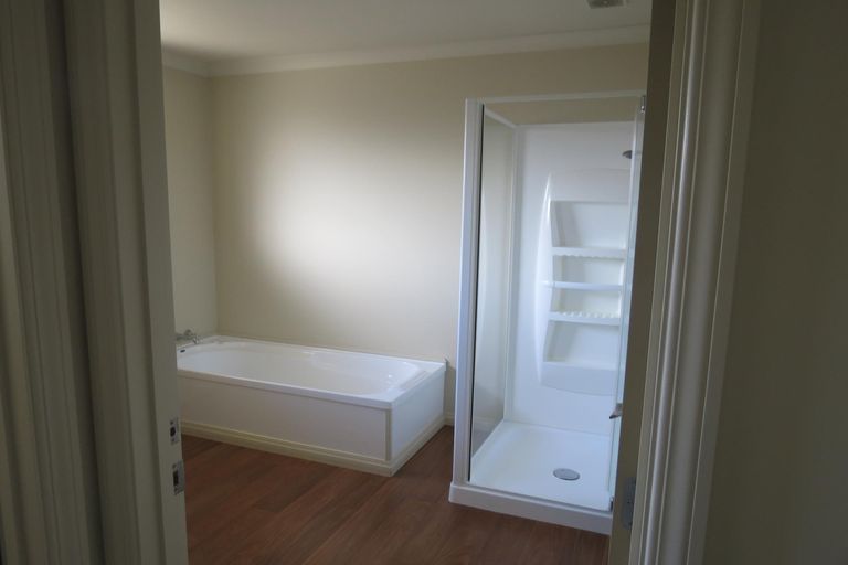 Photo of property in 84 Inniscort Street, Cromwell, 9310