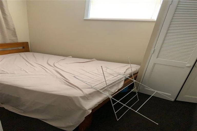 Photo of property in 12 Ruahine Street, Paraparaumu, 5032