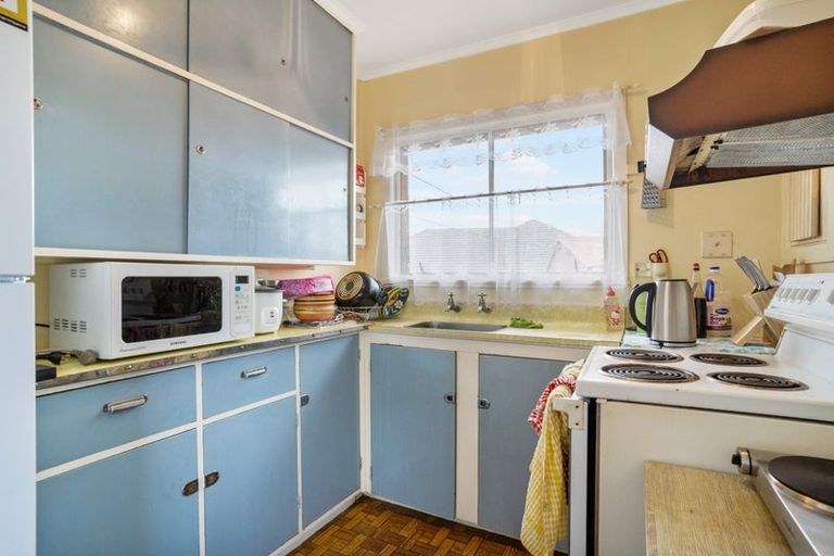 Photo of property in 42 Landscape Road, Papatoetoe, Auckland, 2025