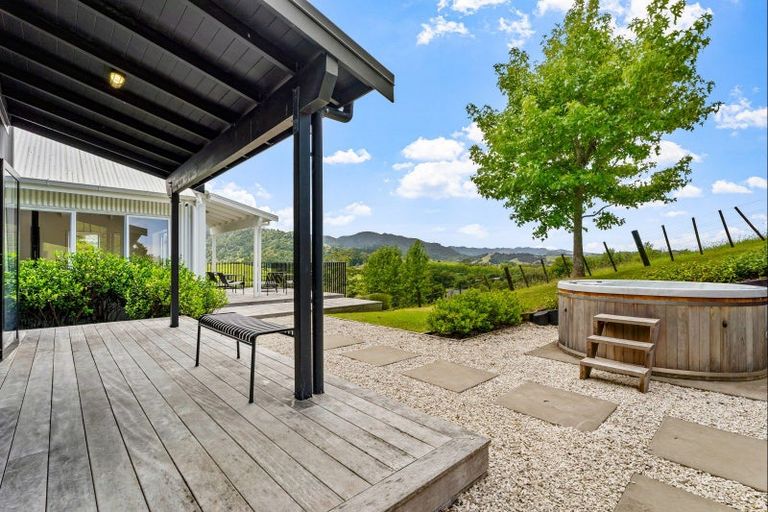 Photo of property in 395a Matakana Valley Road, Matakana, Warkworth, 0985
