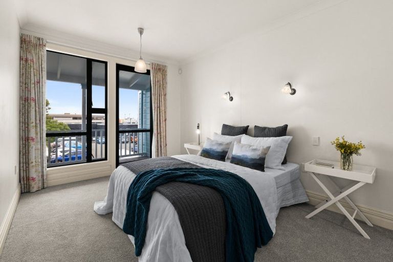 Photo of property in 201 Marine Parade, Napier South, Napier, 4110