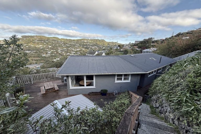 Photo of property in 59 Winston Street, Crofton Downs, Wellington, 6035