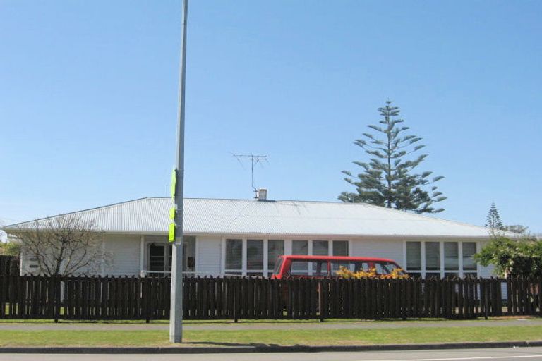 Photo of property in 168 Lytton Road, Elgin, Gisborne, 4010