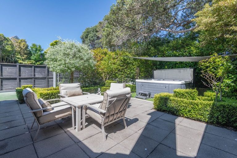 Photo of property in 17a Simla Crescent, Khandallah, Wellington, 6035