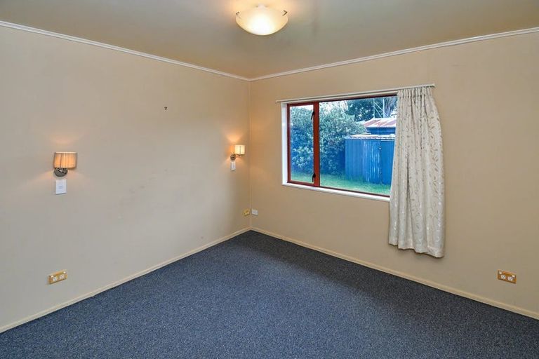Photo of property in 17 Matapouri Road, Mangere Bridge, Auckland, 2022