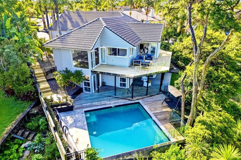 Photo of property in 14 Landing Drive, Albany, Auckland, 0632