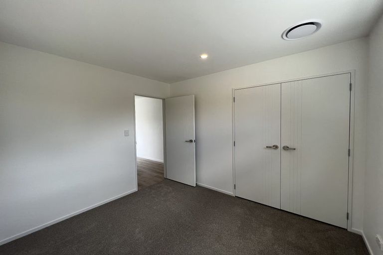 Photo of property in 30a Durham Street, Te Atatu Peninsula, Auckland, 0610