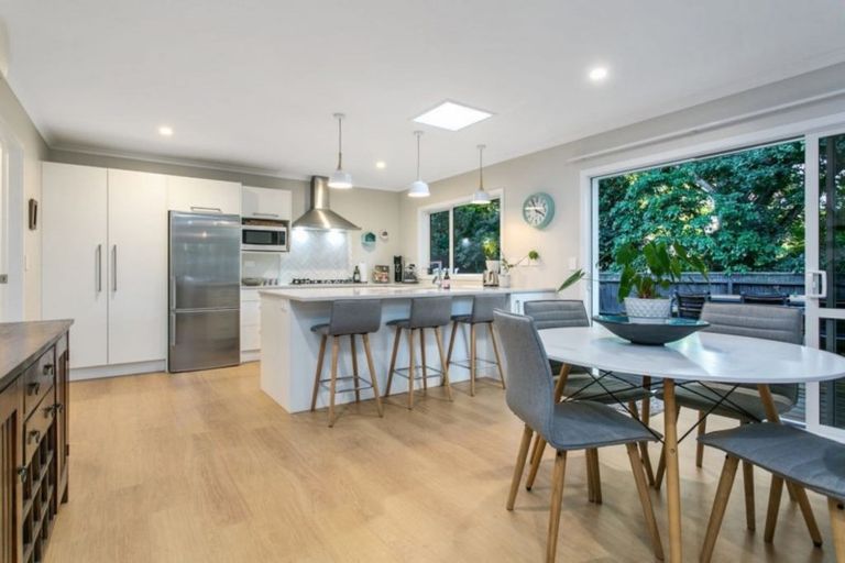 Photo of property in 28c Hamilton Road, Cambridge, 3434