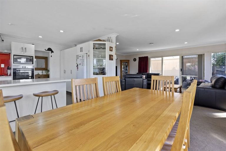 Photo of property in 54 Santa Monica Drive, Papamoa Beach, Papamoa, 3118