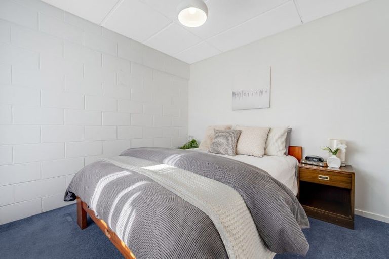 Photo of property in 8 Fielding Crescent, Farm Cove, Auckland, 2012