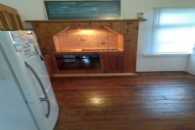 Photo of property in 14 Henderson Avenue, Tuakau, 2121