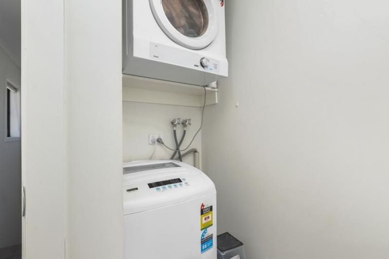 Photo of property in 135u3 Silverdale Road, Hillcrest, Hamilton, 3216