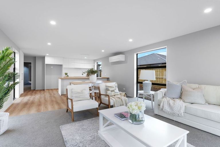 Photo of property in 17 Herridge Street, Woodend, 7691