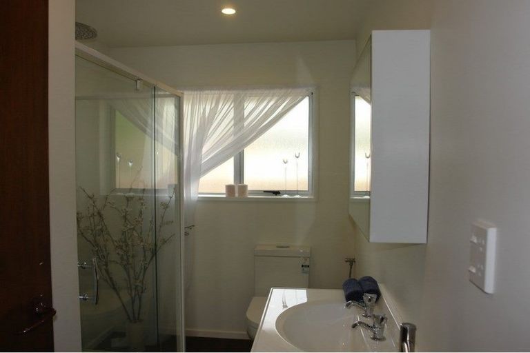 Photo of property in 2/26 Picton Avenue, Riccarton, Christchurch, 8011