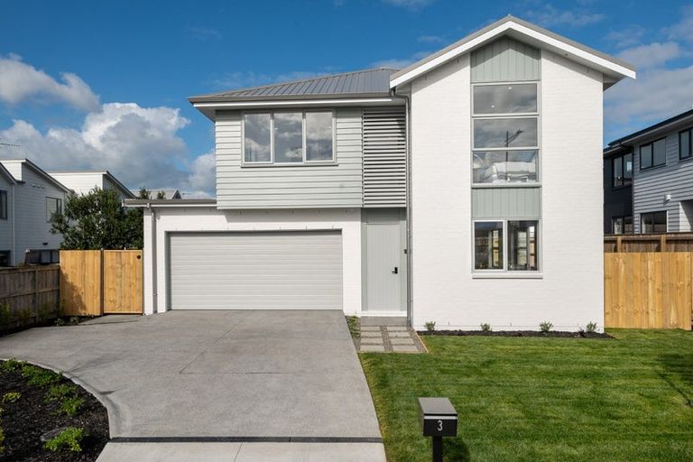 Photo of property in 3 Owen Chapman Drive, Red Beach, 0932