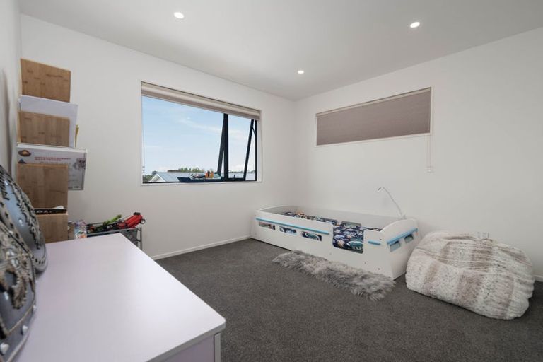 Photo of property in 6a Raeben Avenue, Hillcrest, Auckland, 0627