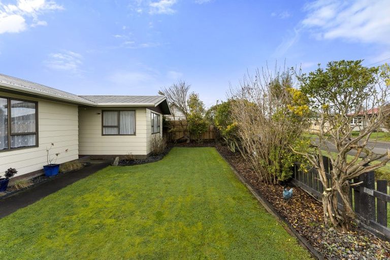 Photo of property in 55 Phillips Street, Sanson, 4817