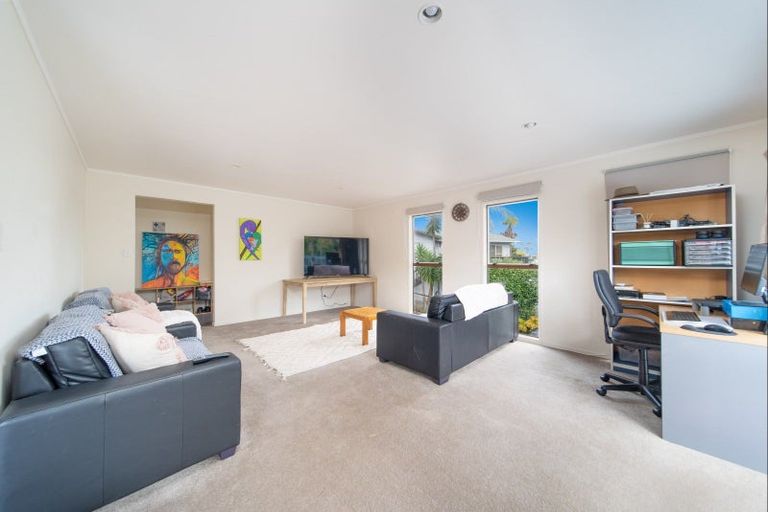 Photo of property in 12 Lockesley Place, Onerahi, Whangarei, 0110