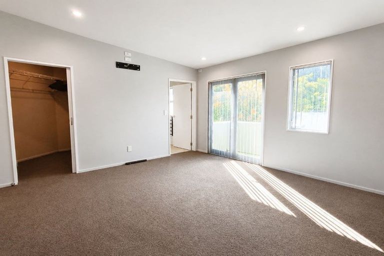 Photo of property in 1 Airlie Road, Plimmerton, Porirua, 5026