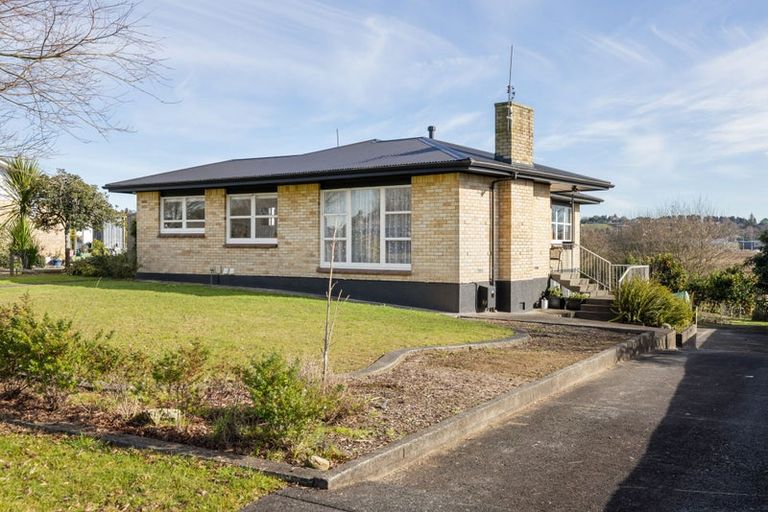 Photo of property in 203 Warburton Crescent, Te Awamutu, 3800