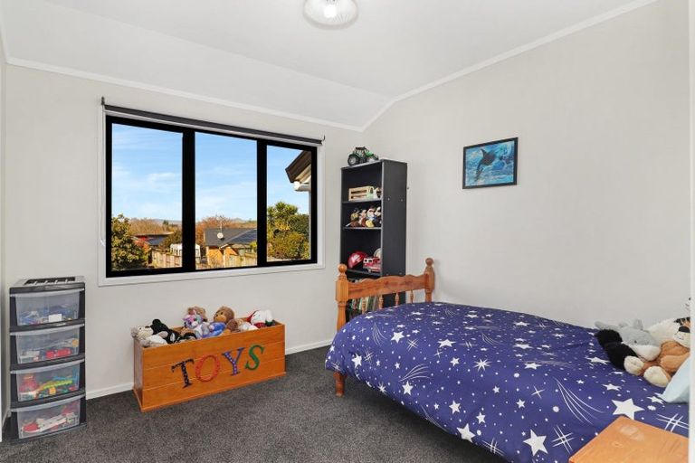 Photo of property in 15 Loveridge Place, Morrinsville, 3300