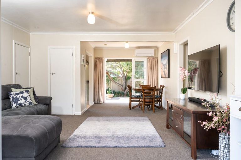 Photo of property in 17 Golding Road, Taradale, Napier, 4112