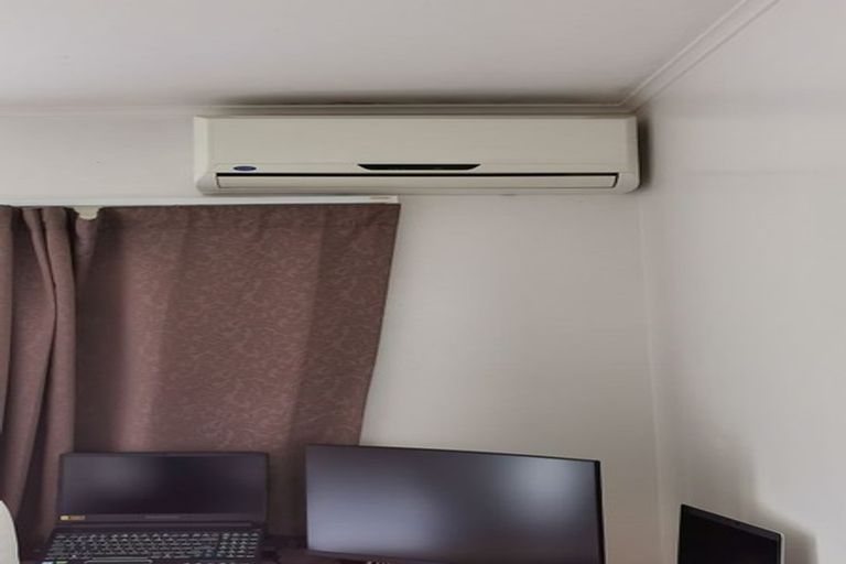 Photo of property in 1/7 Evelyn Place, Hillcrest, Auckland, 0627