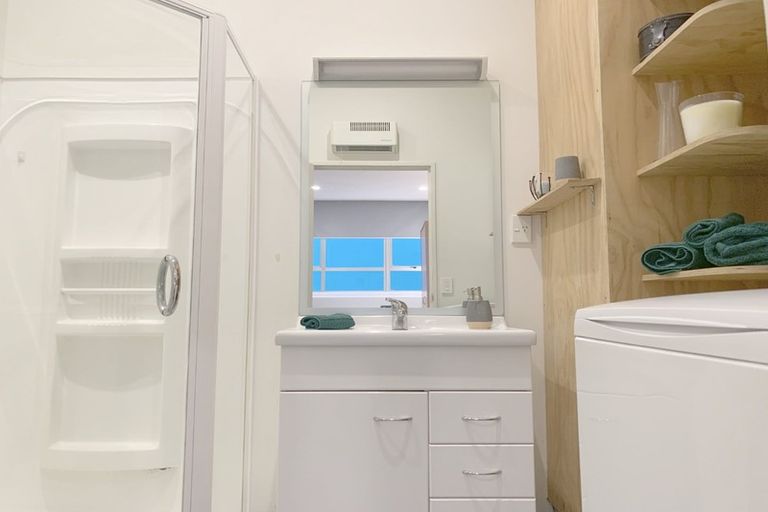 Photo of property in Edward Street Apartments, 15/3 Edward Street, Te Aro, Wellington, 6011